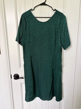 bohme Emerald Green Short Sleeve Midi Dress
